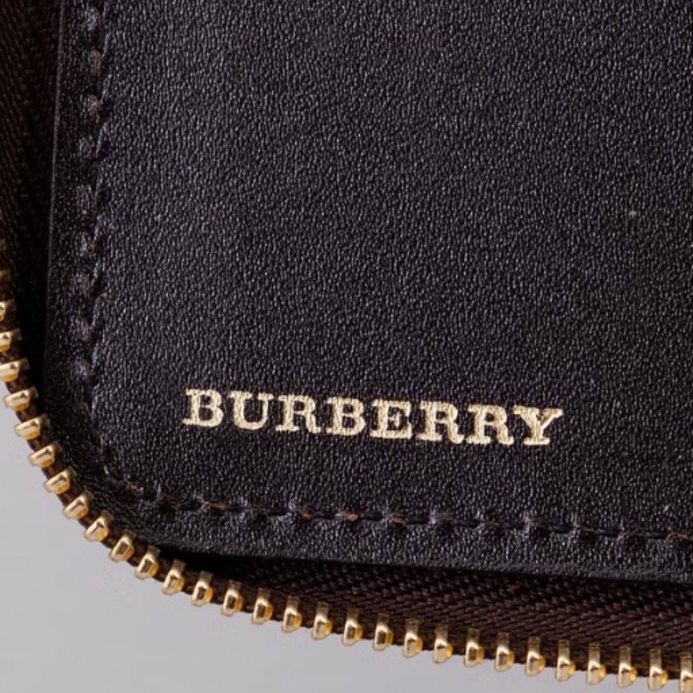 Burberry Classic Nova Check Coated Canvas  I PAD CASE - Picture 4 of 6
